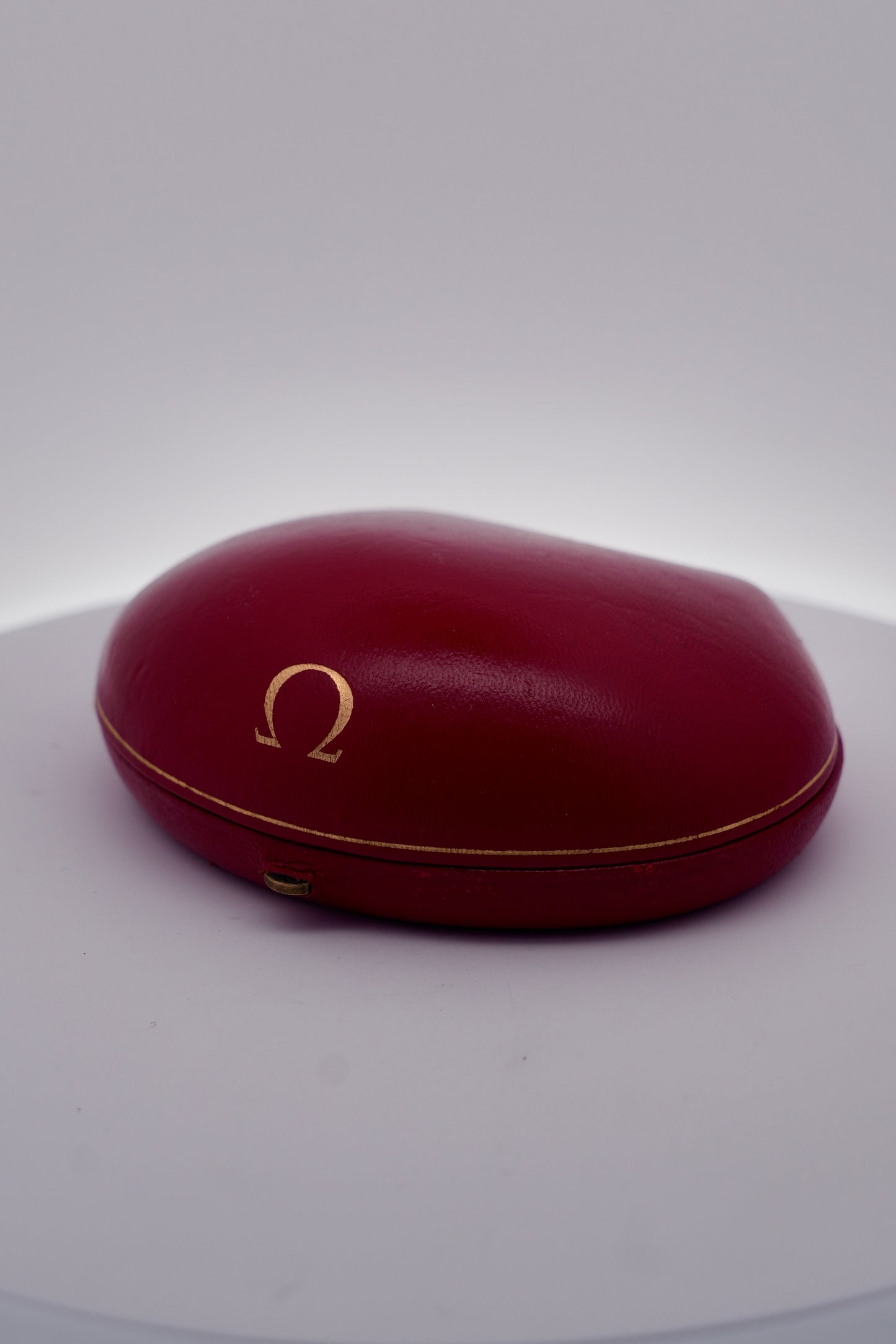 Omega Ladies Manual Wind 2510-36 - Original Clamshell Box