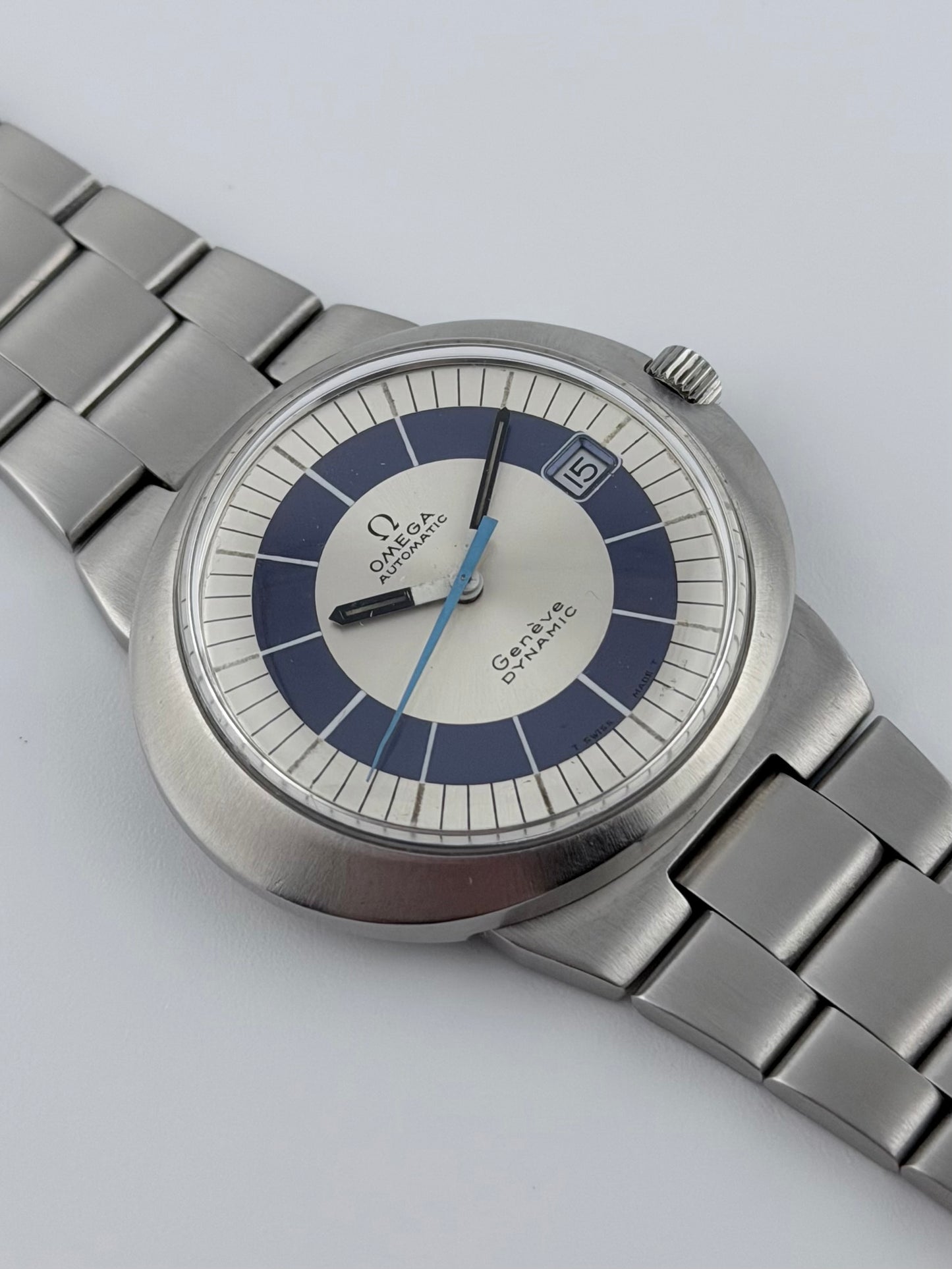 Omega Geneve Dynamic Automatic Date 166.039