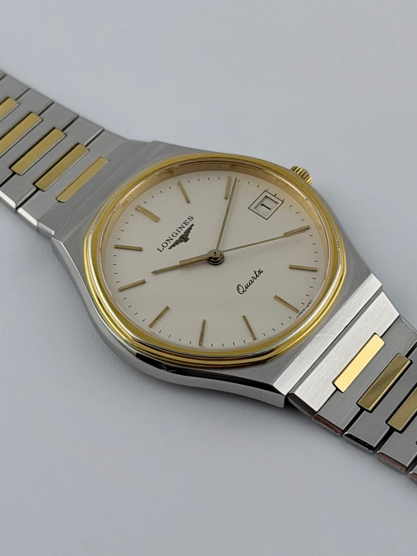 Longines Quartz Date 40.2.68332 - Original Box and Papers