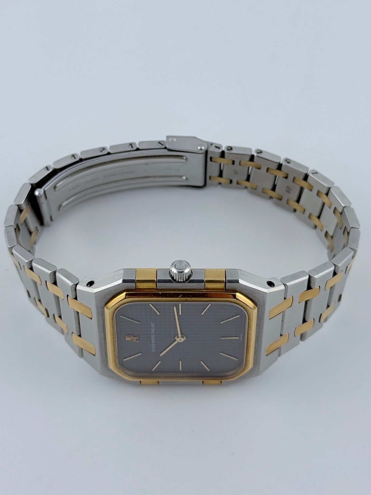 Audemars Piguet Royal Oak Jumbo - 56005 SA - Box and Papers
