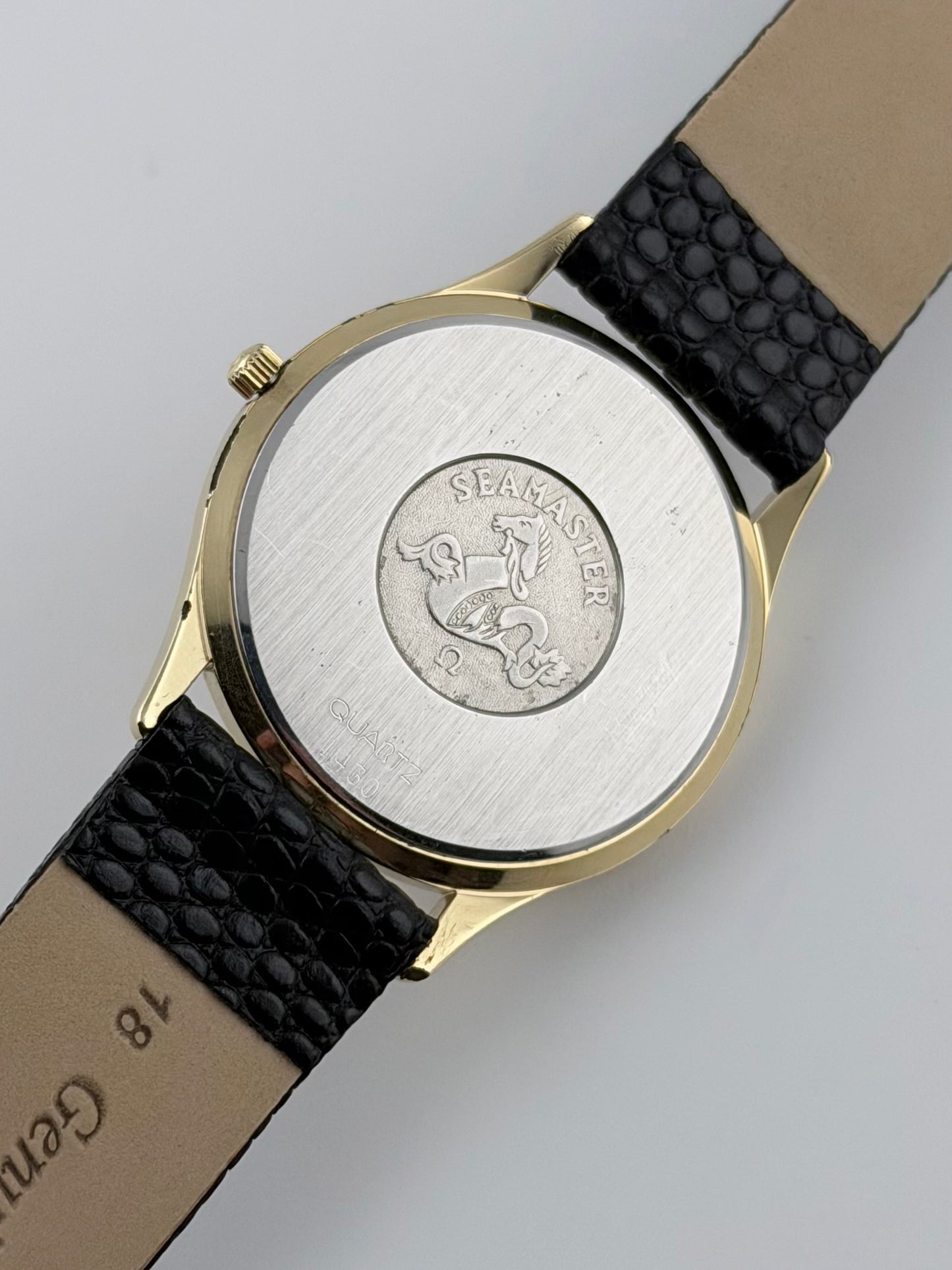 Omega Seamaster Quartz Date 196.0251 - Hobnail Dial