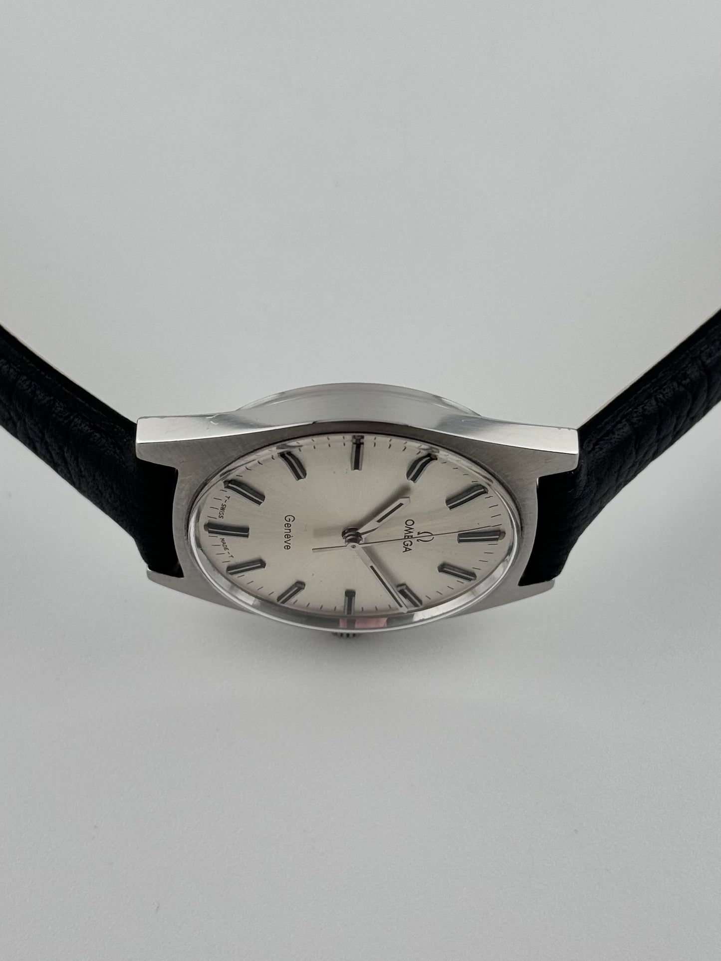 Omega Geneve Date Manual Wind 135.041