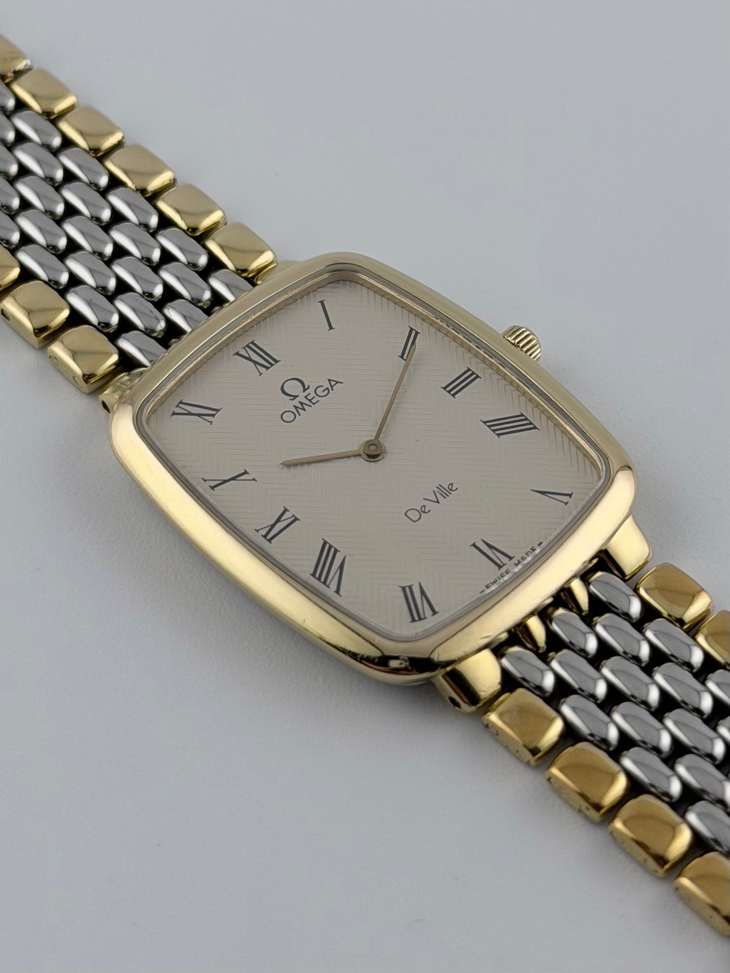 Omega De Ville Tank Quartz 395.0876 - Original Bracelet