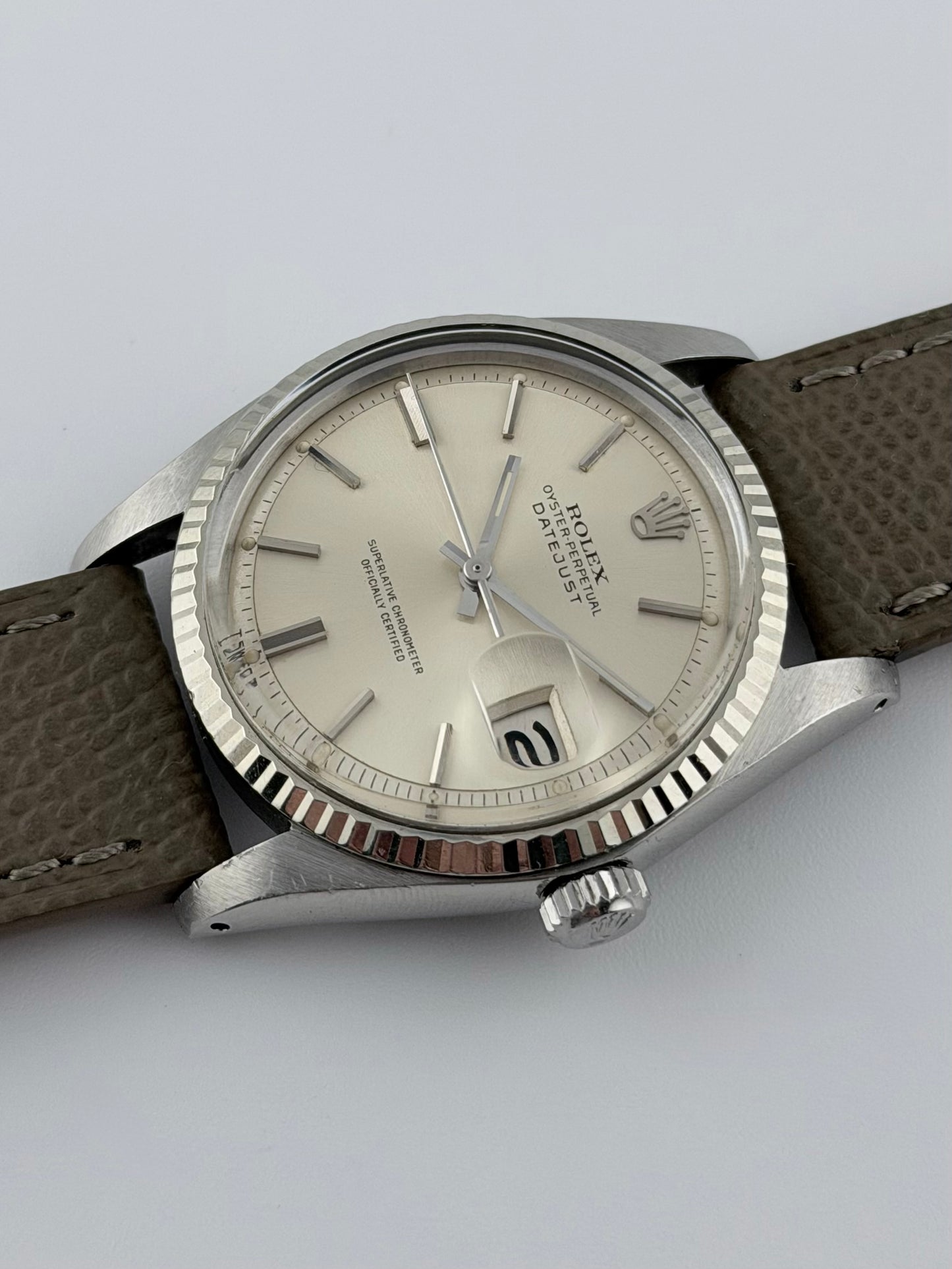 Rolex Datejust Oyster Perpetual Automatic - 1601 - Sunburst Dial
