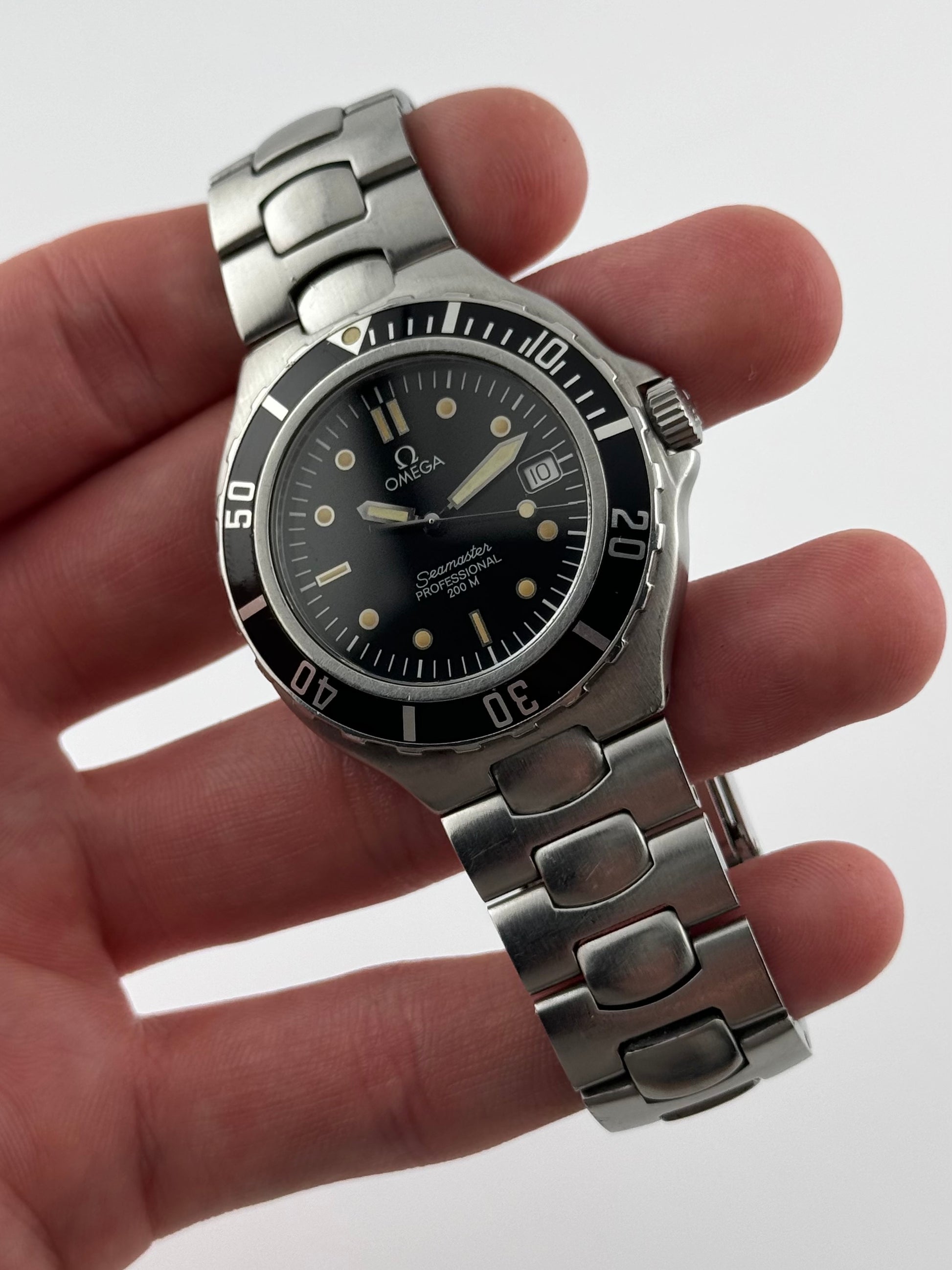 Omega Seamaster 200 Quartz Pre Bond