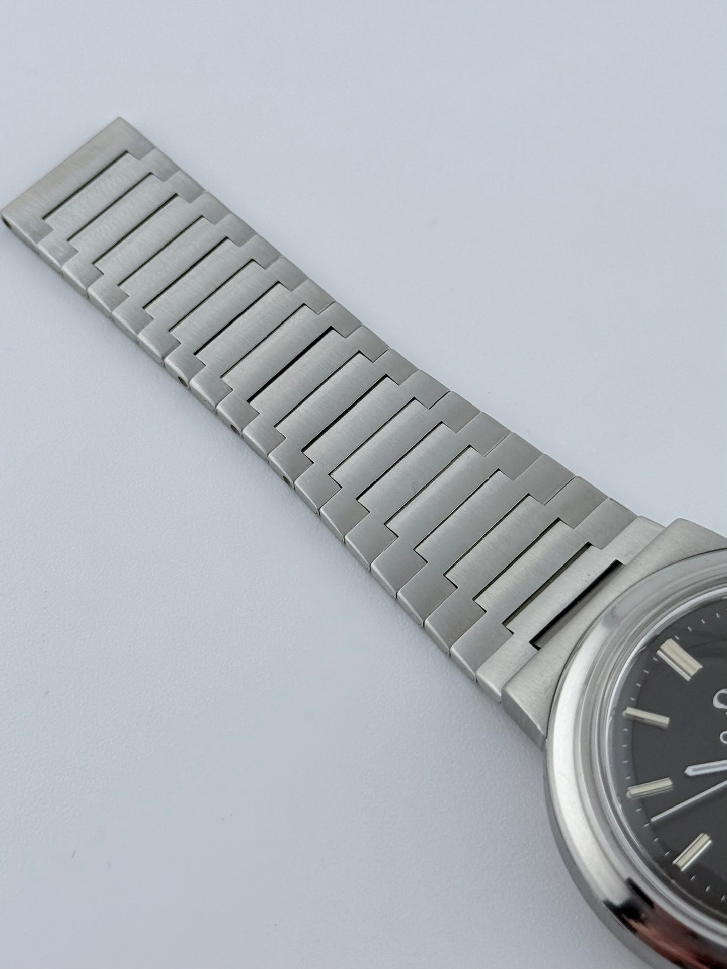Omega Quartz Day-Date - 196.0058