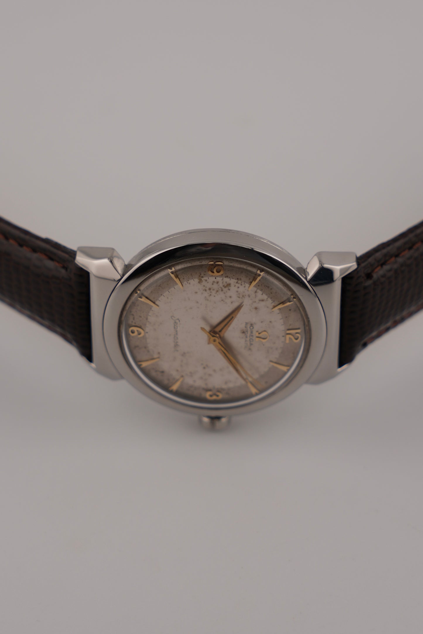 Omega Seamaster 14363 - 1 SC - Hooded/Scarab Lugs