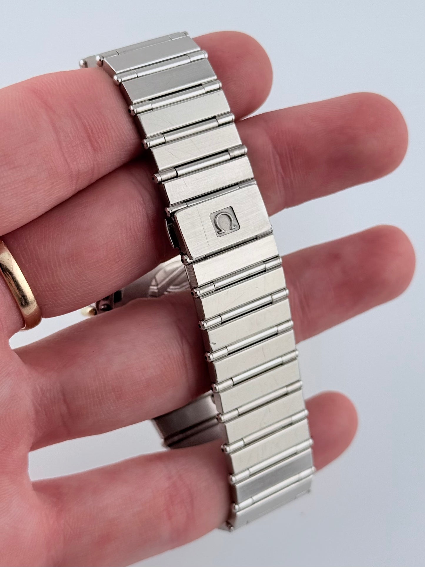 Omega Constellation Quartz Date 198.0136 - Gold Frosted Dial - Original Box & Leaflet