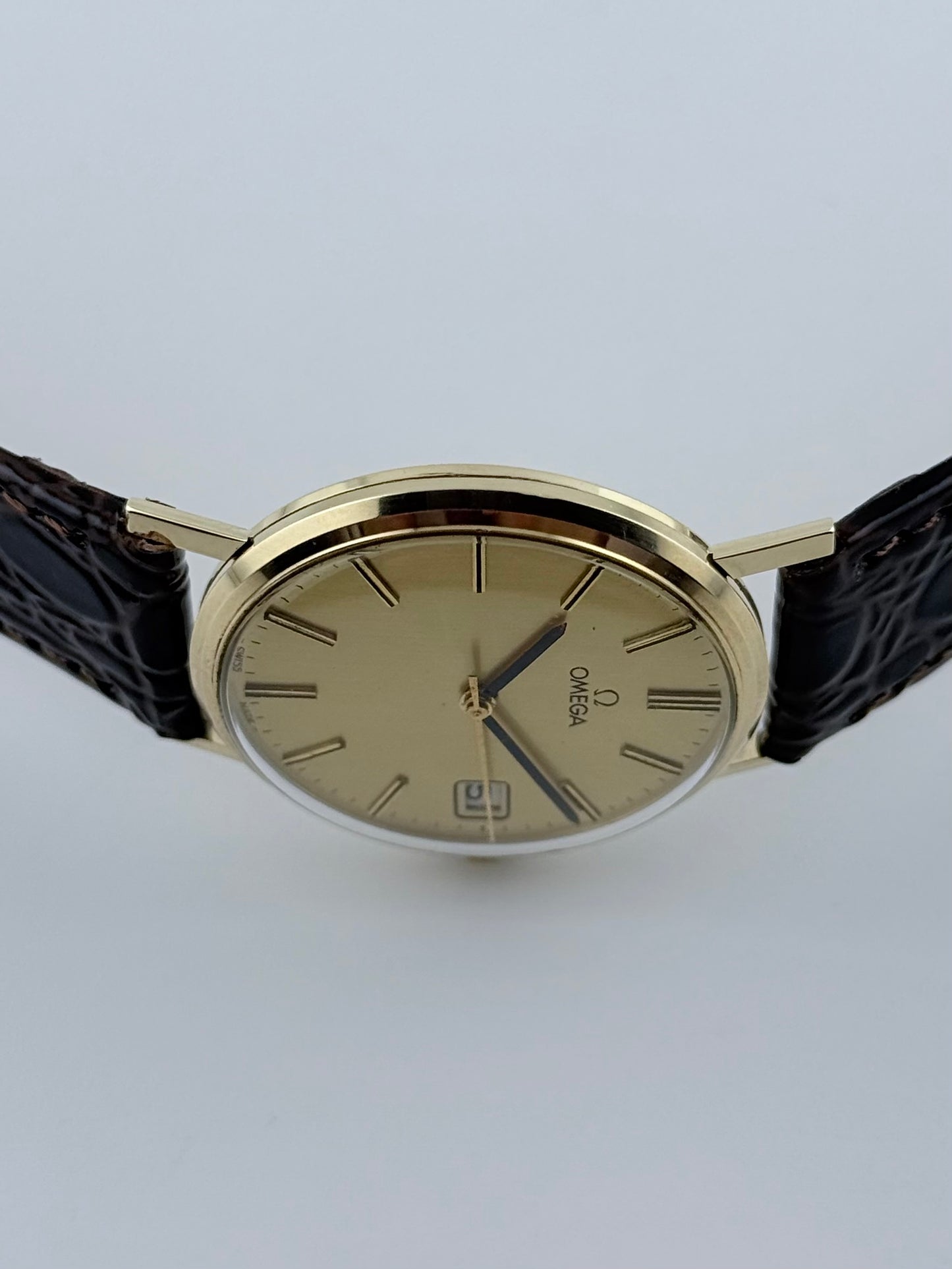 Omega Geneve Manual Wind 9ct Gold 132.5017