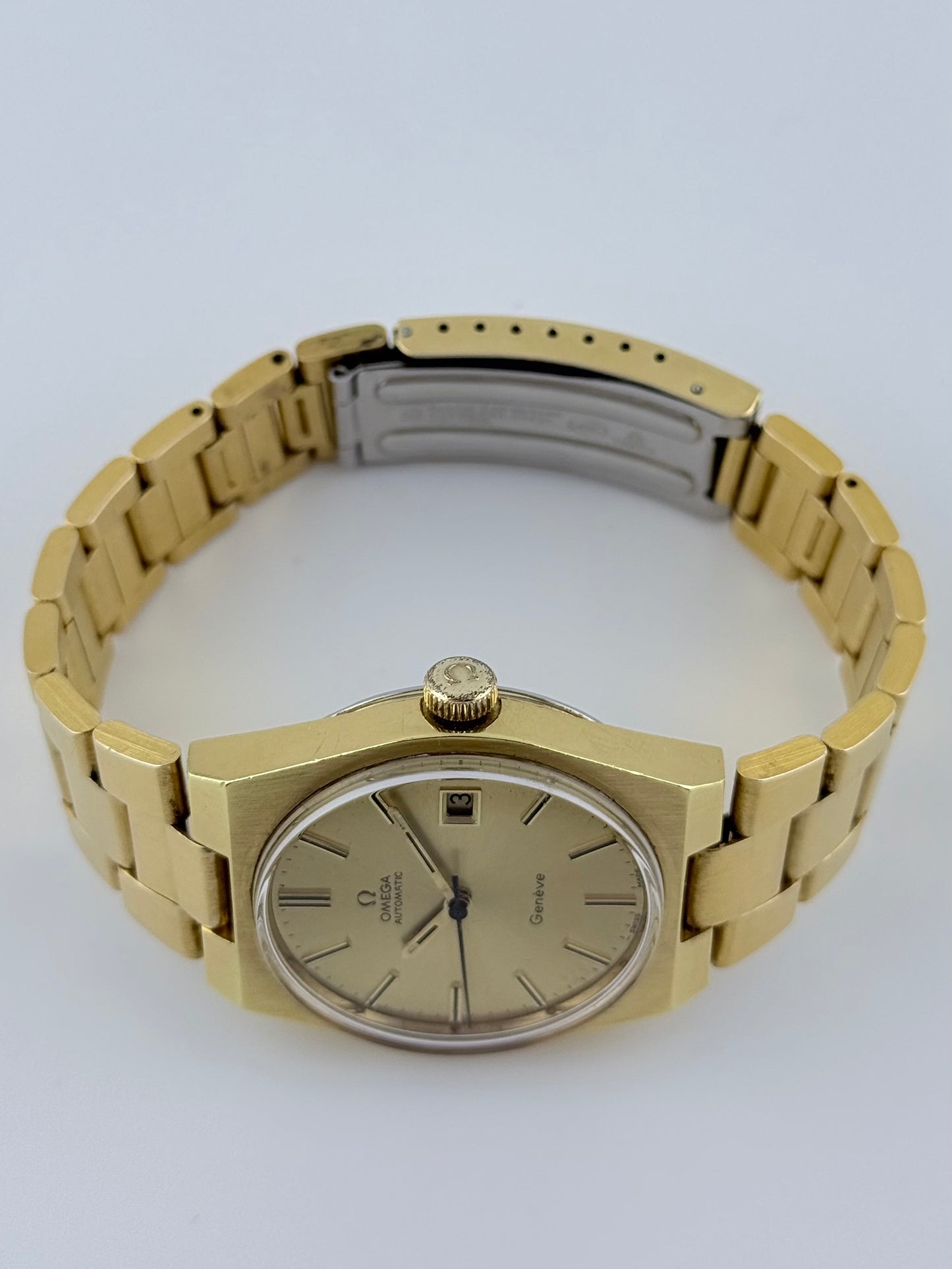 Omega Geneve Automatic Date 166.0099 - Box and Papers