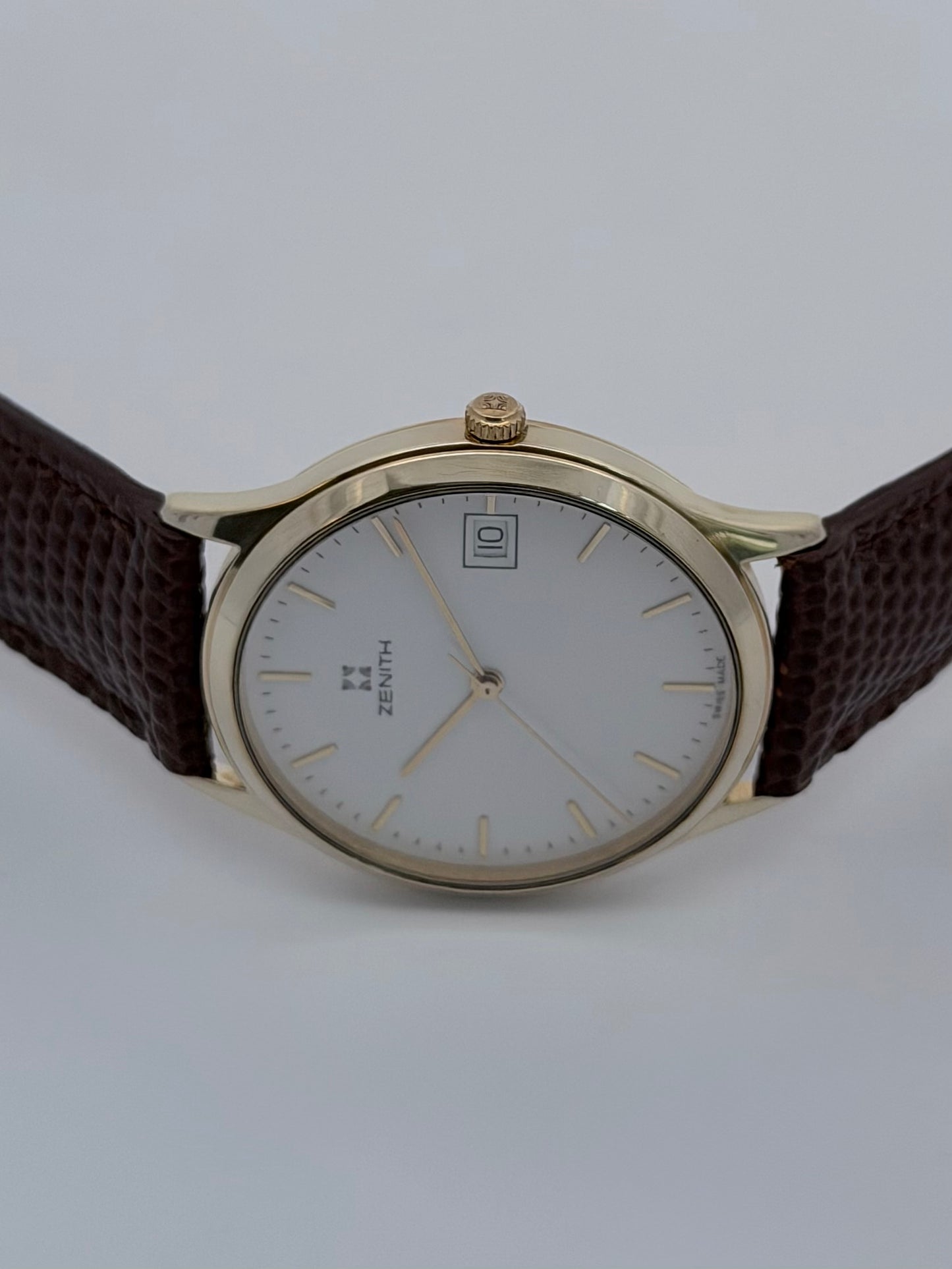 Zenith Quartz Date  - 33.2760.226 - Solid 9ct Gold - Original Strap & Buckle