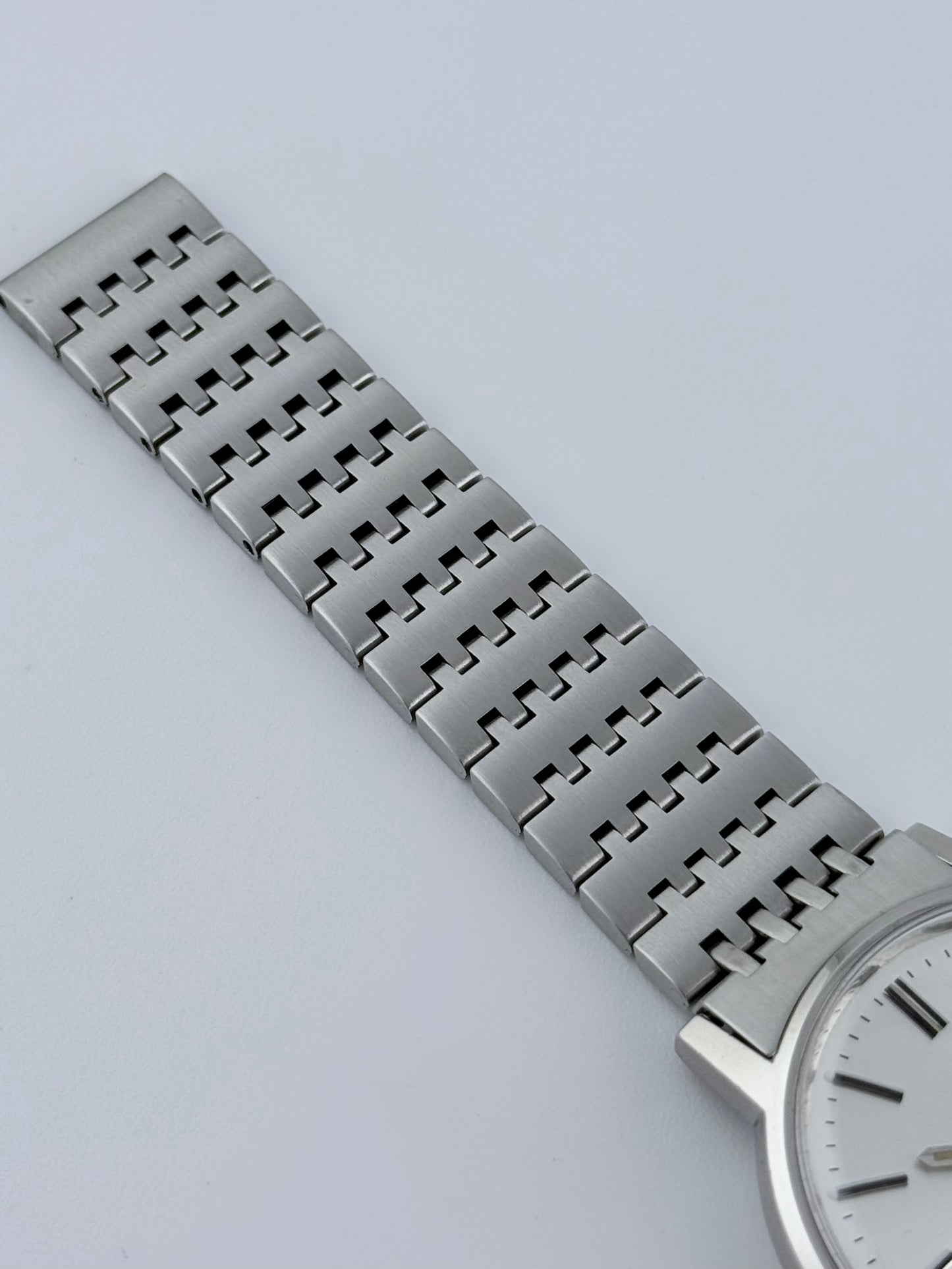 Omega Geneve Automatic Date - 166.0163