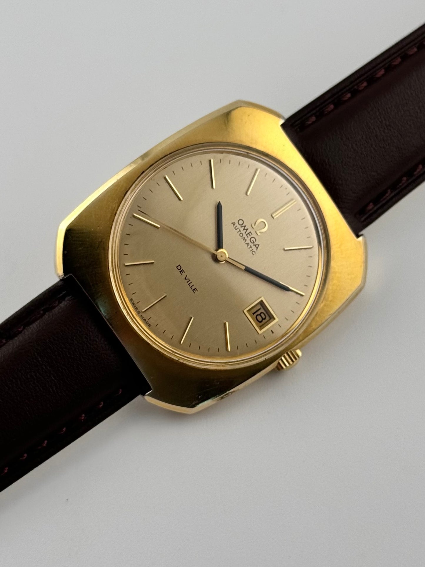 Omega De Ville Automatic Date Rare Jumbo Size - 166.085