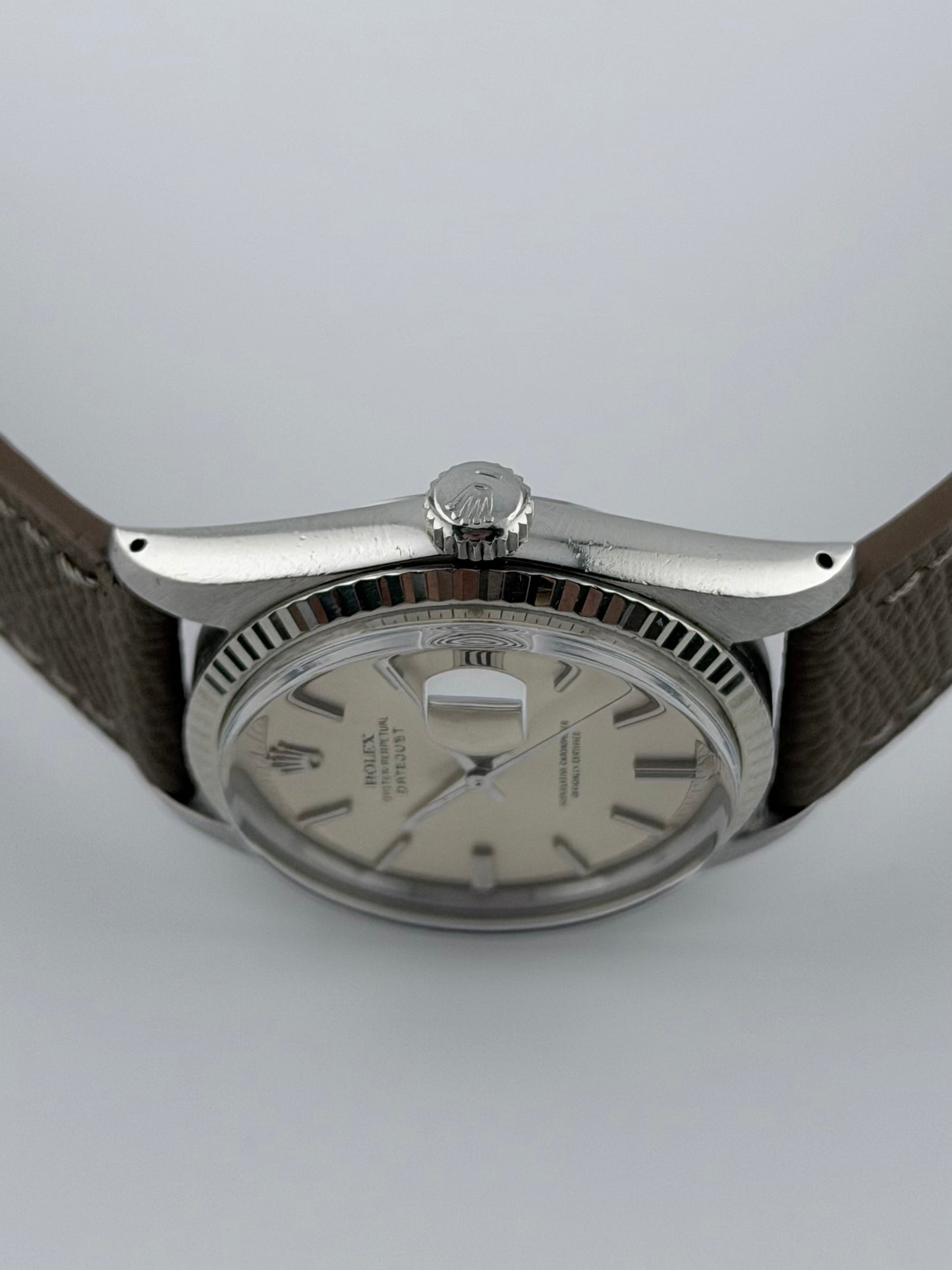 Rolex Datejust Oyster Perpetual Automatic - 1601 - Sunburst Dial