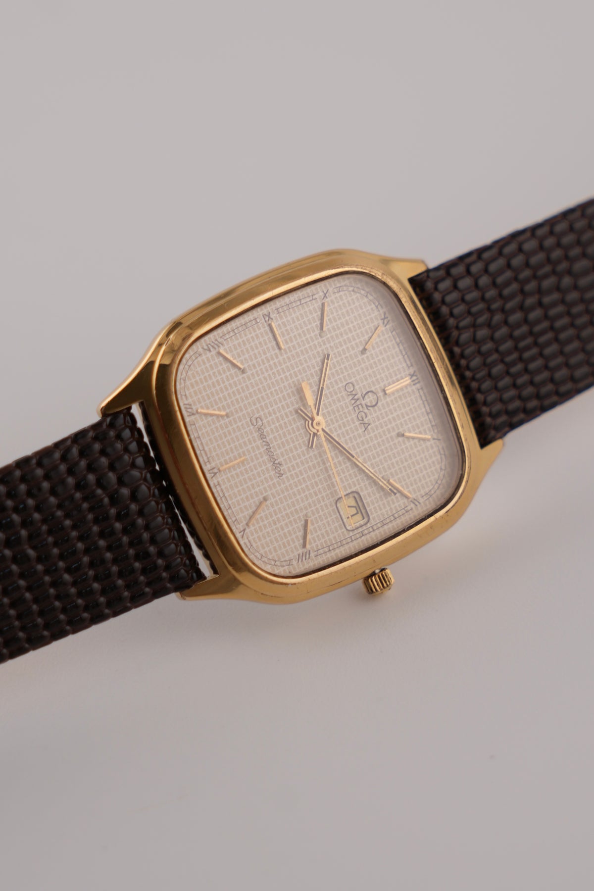 Omega Seamaster Quartz Date - 196.0311 Waffle Stardust Dial