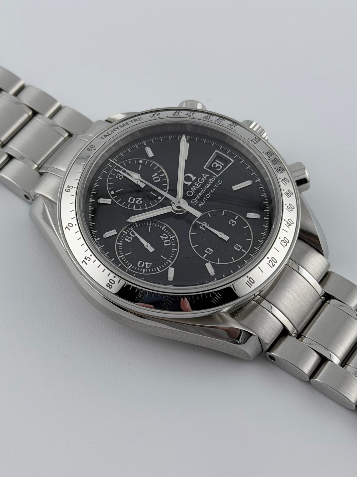 Omega Speedmaster Automatic Date - 175.0083 - Near-Mint Condition - Box and Papers