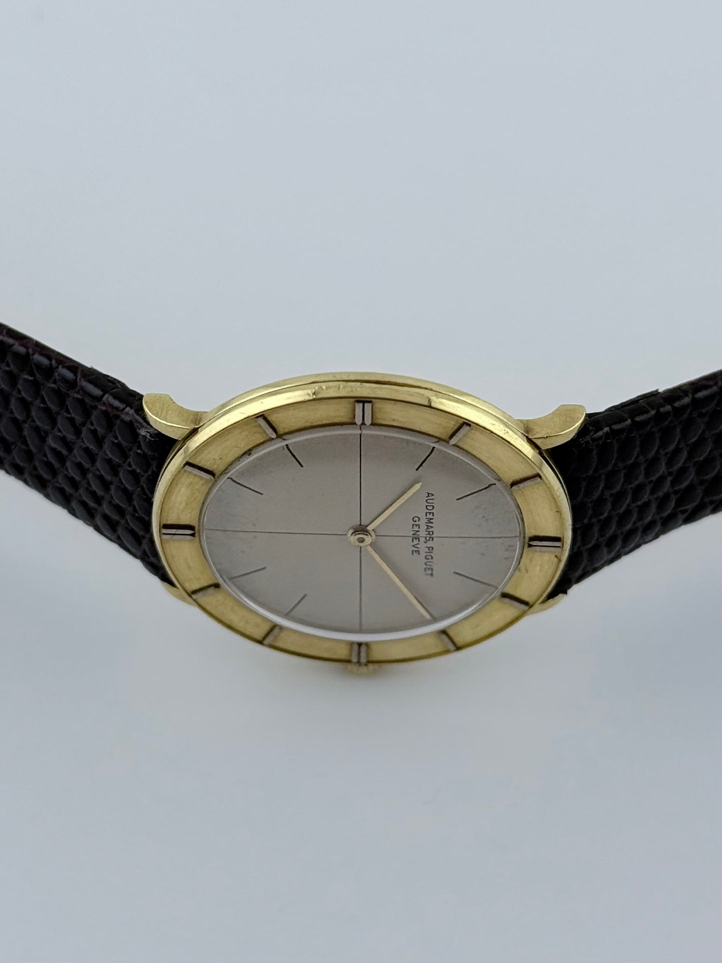 Audemars Piguet Disco Volante 1950s 18ct Gold