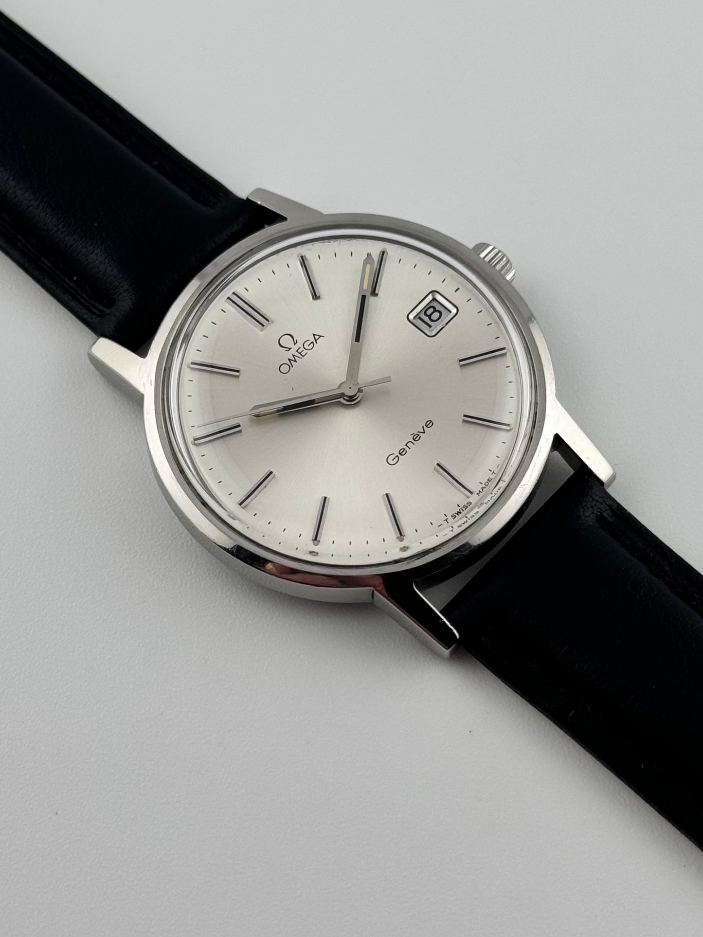 Omega Geneve Date Manual 136.0104 Sunburst Dial
