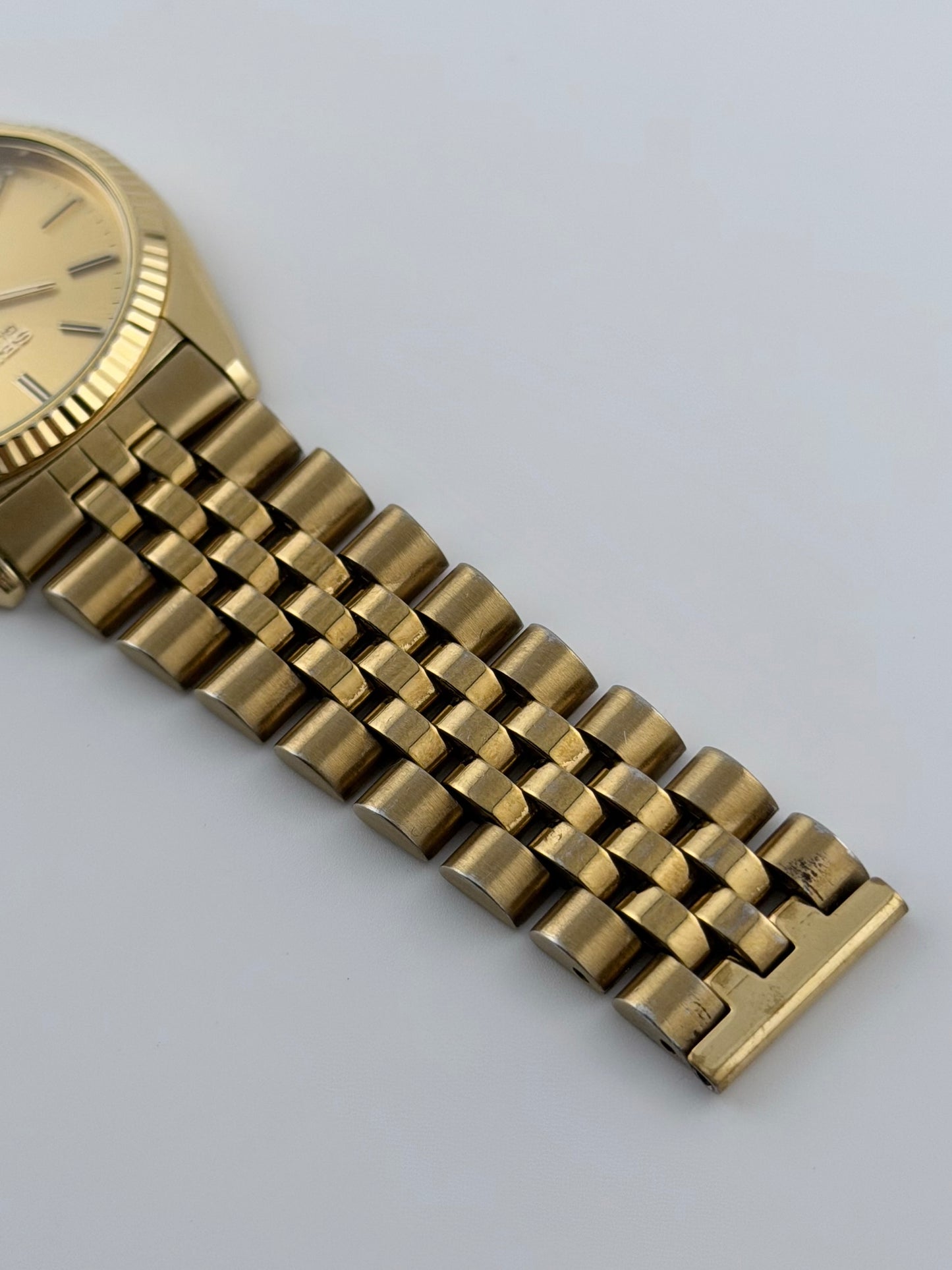 Seiko SQ Quartz Day-Date 5Y23-8A60 C34