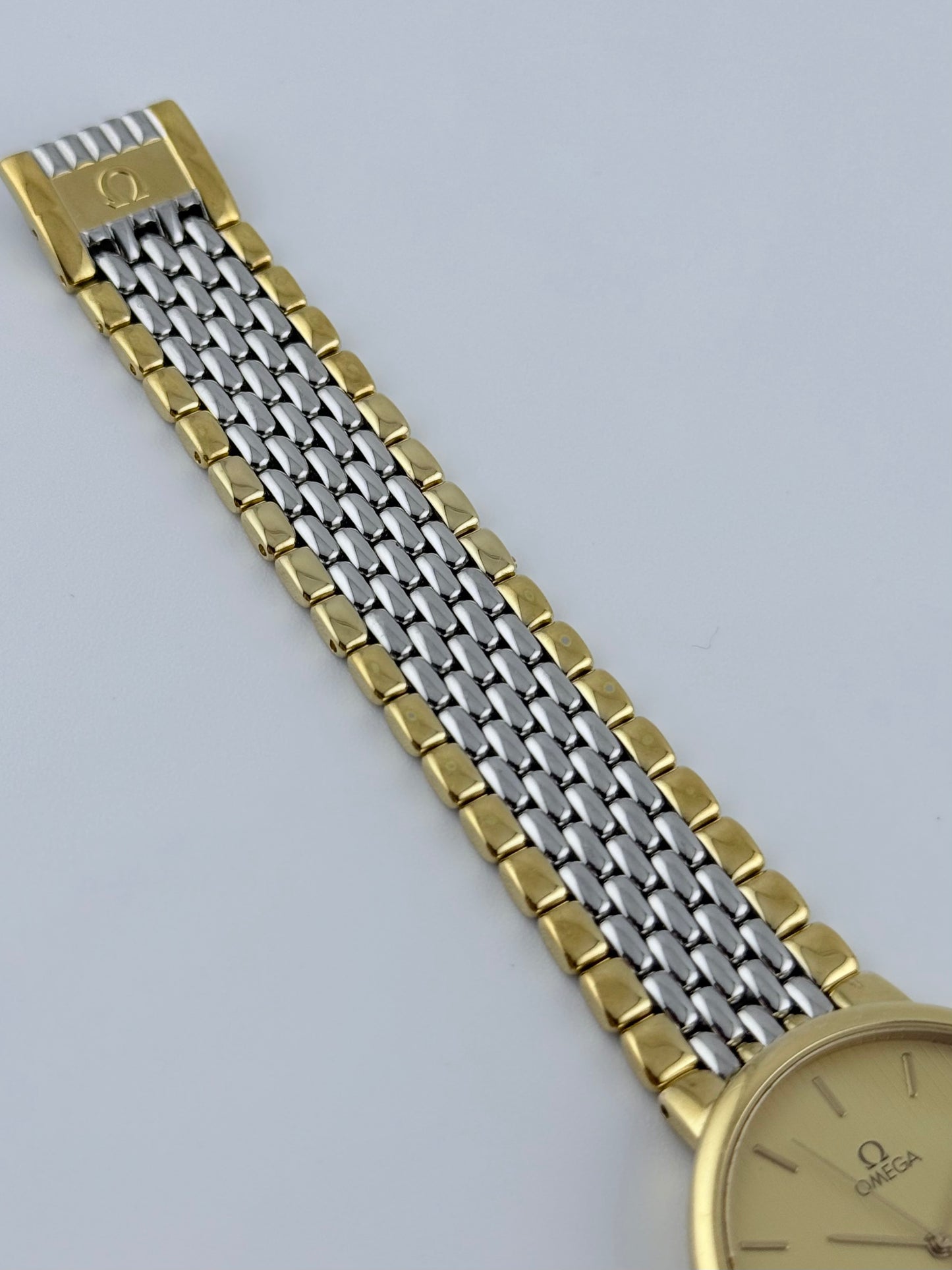Omega De Ville Quartz Date 396.1012  - Original bracelet