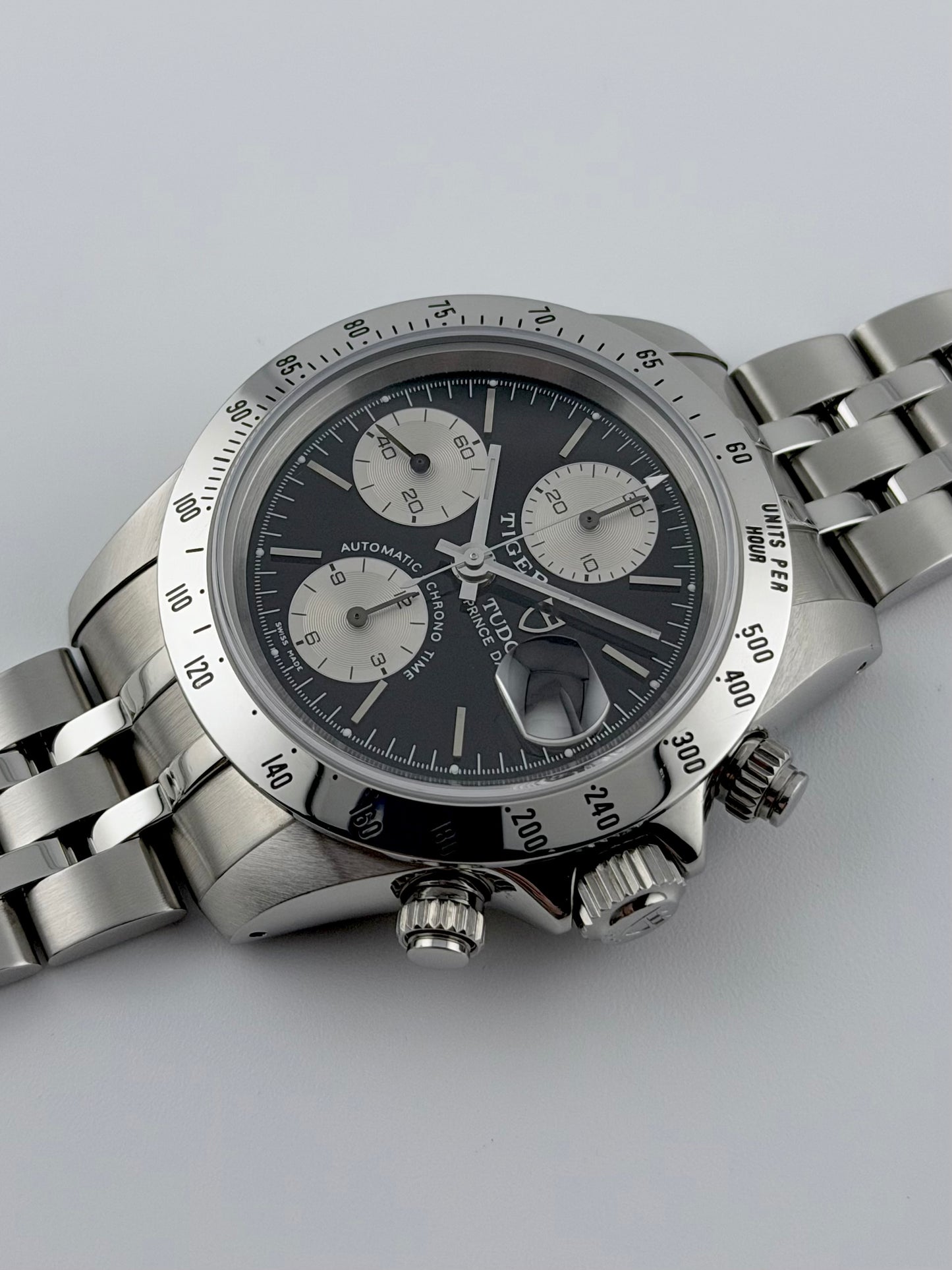 Tudor Oysterdate Automatic Chrono Time - 79280 - Reverse Panda