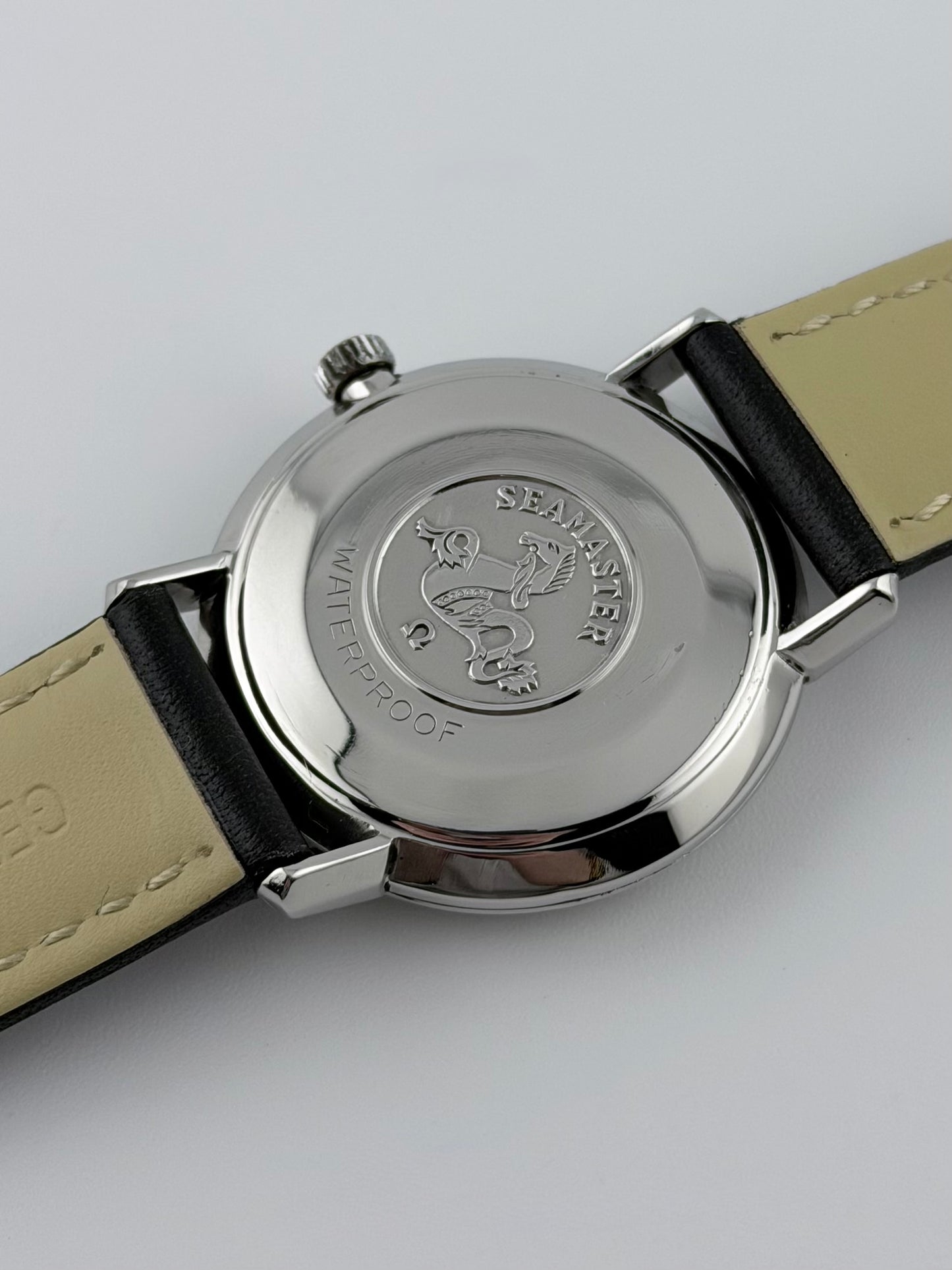 Omega Seamaster De Ville - White Linen Dial - 135.020