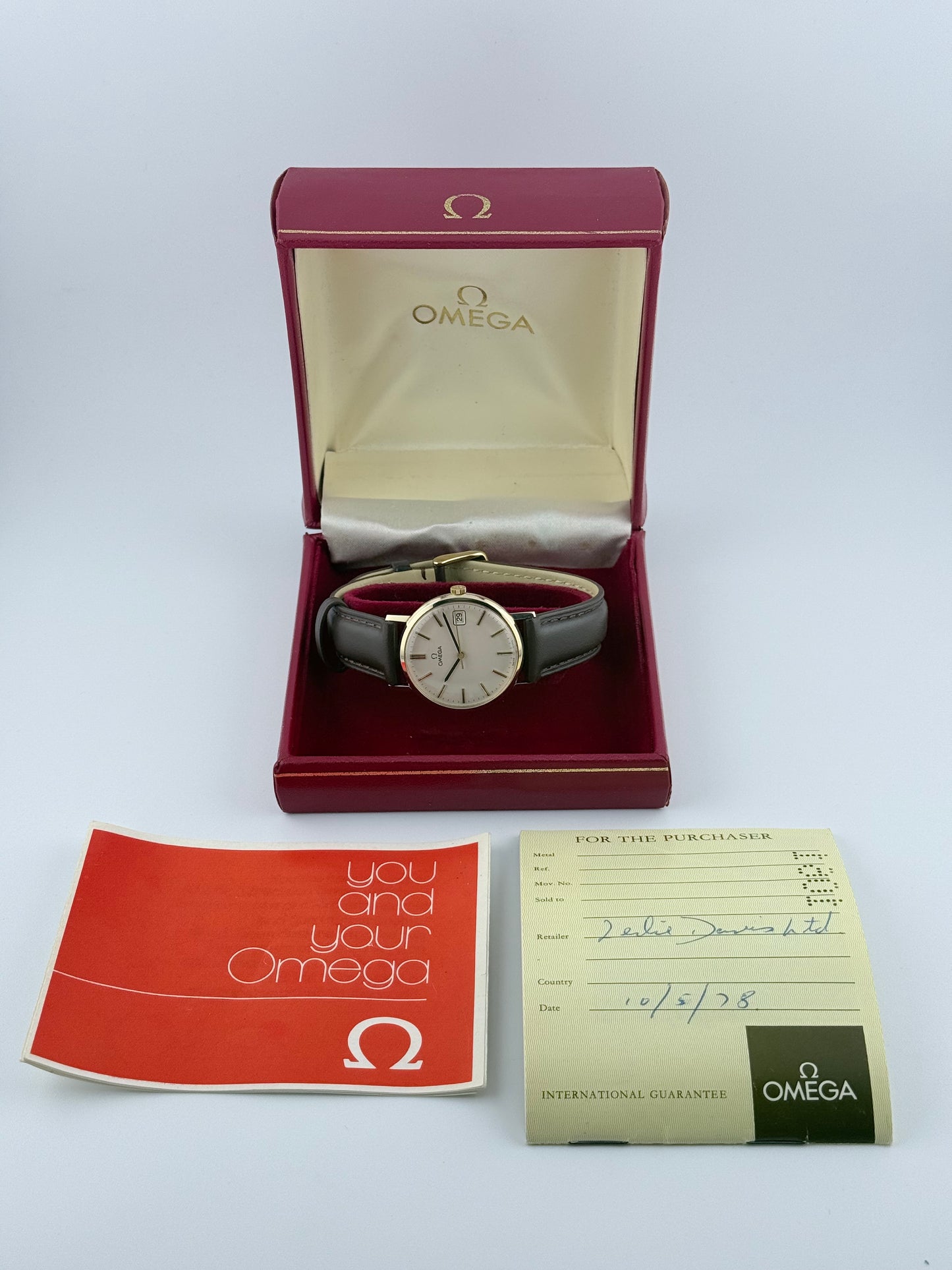 Omega Geneve Manual Wind 9ct Gold - 132.5017 - Original Box and Papers