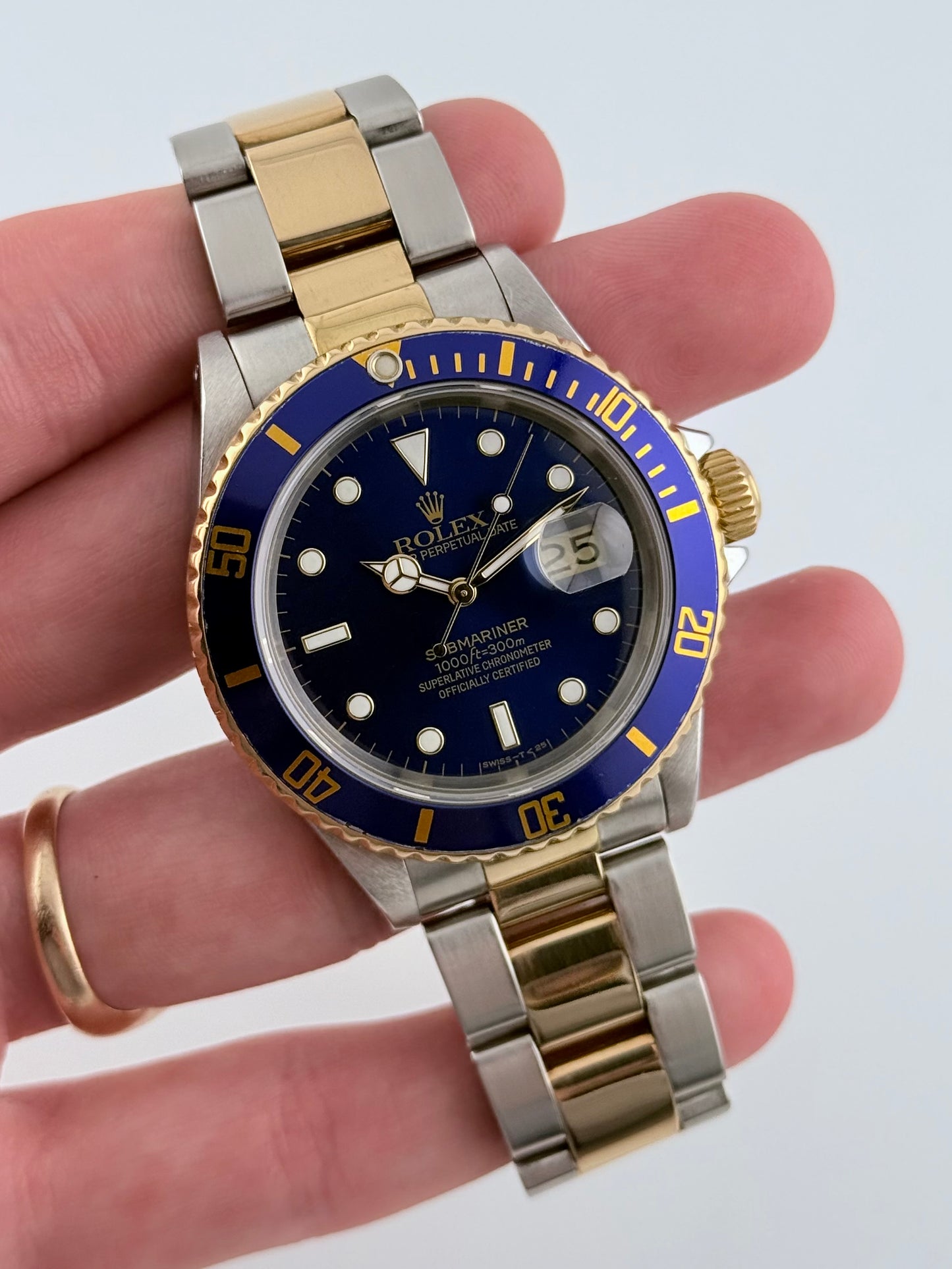 Rolex Oyster Perpetual Submariner Date - 16613 - Original Box