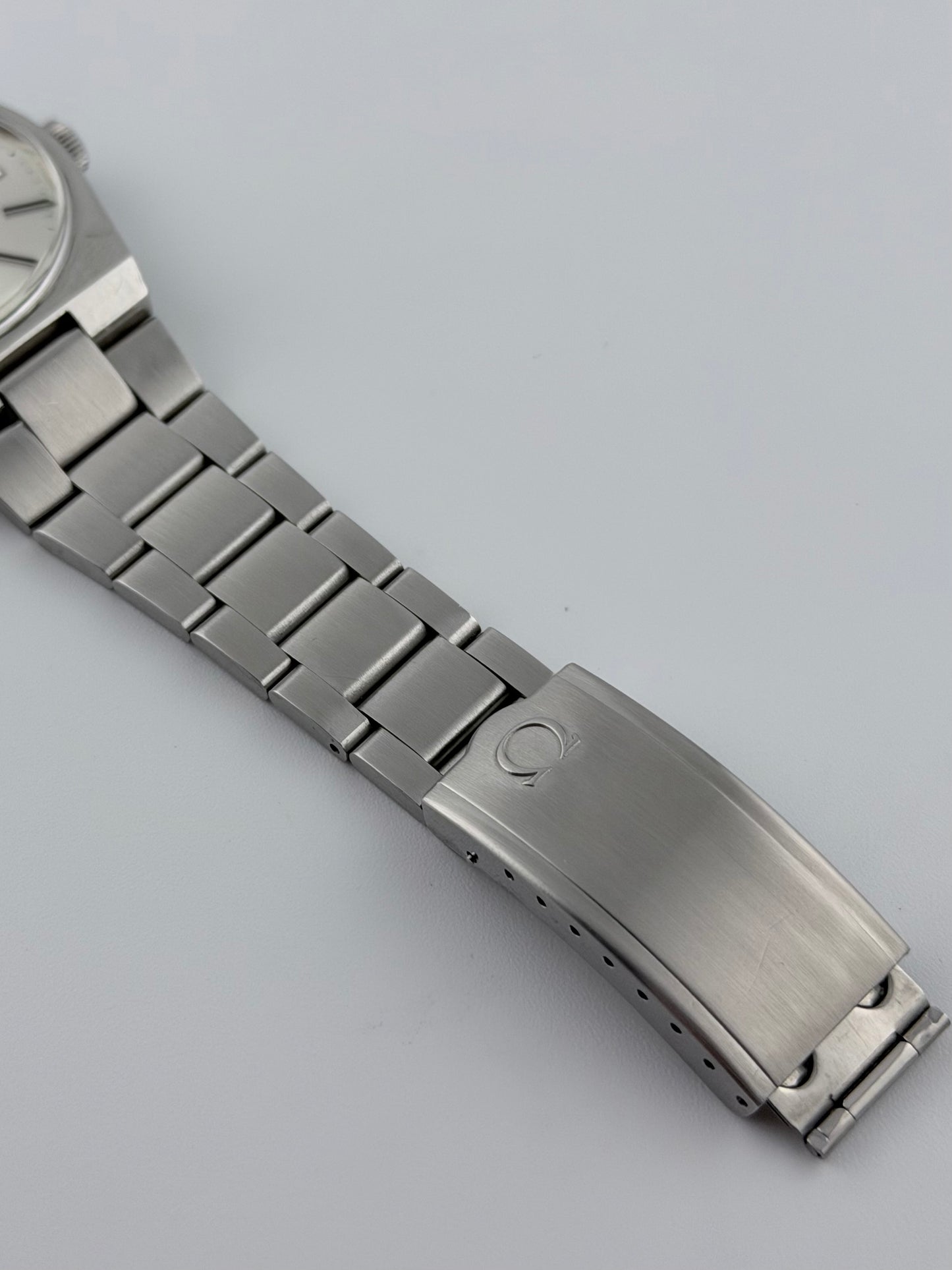 Omega Geneve Automatic Date 166.099