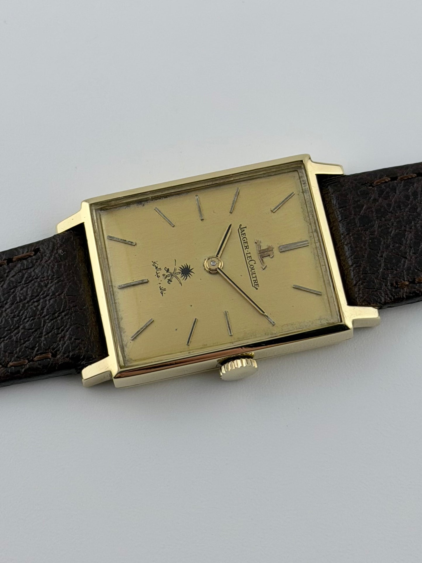 Jaeger LeCoultre Tank Manual Wind - 18ct Solid Gold - Papers - Rare - Royal Saudi Emblem