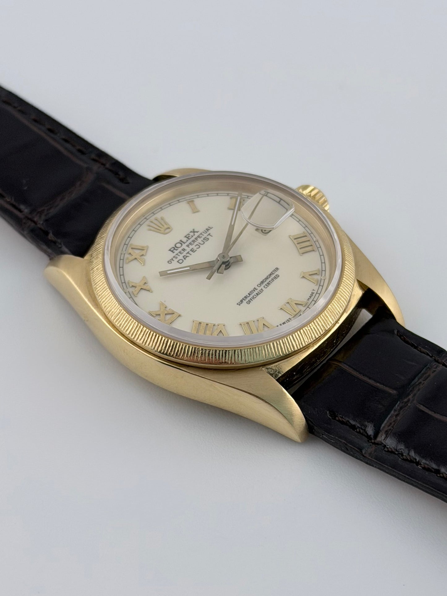 Rolex Oyster Perpetual Datejust - 16078 - 18k Gold - Original Box & Booklets