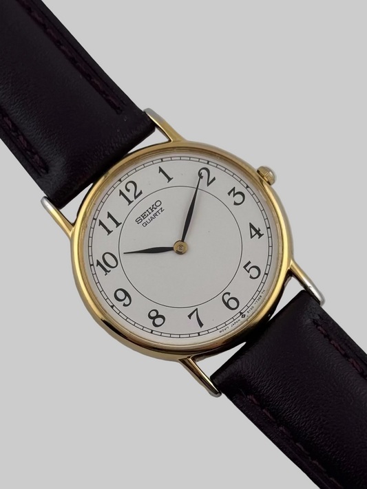 Seiko Quartz - 5Y30-7000