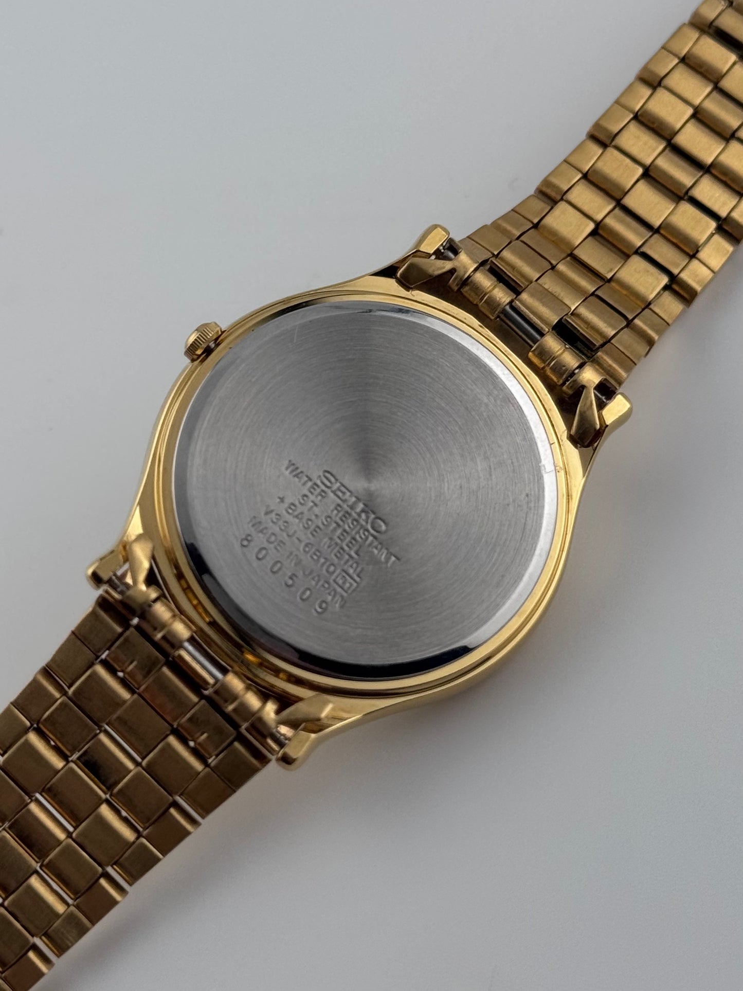 Seiko Quartz Galaxy - V33J-6B10