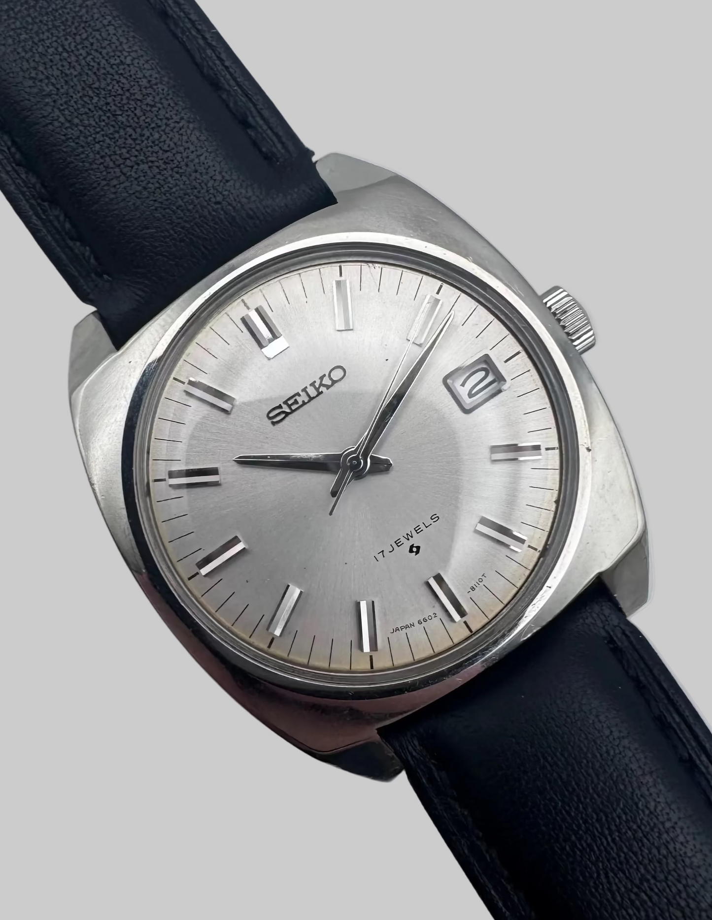 Seiko Manual Wind date 17j 7N43-9041