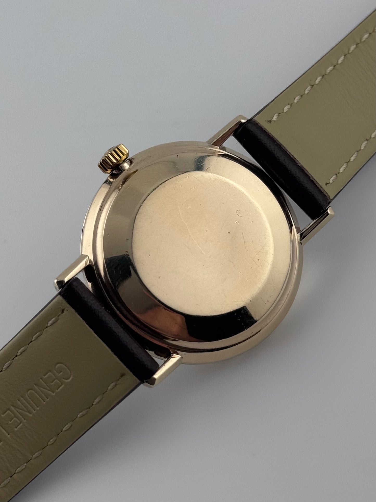 Omega De Ville Automatic Date 166.5020 - 9ct Solid Gold - Box and Papers!
