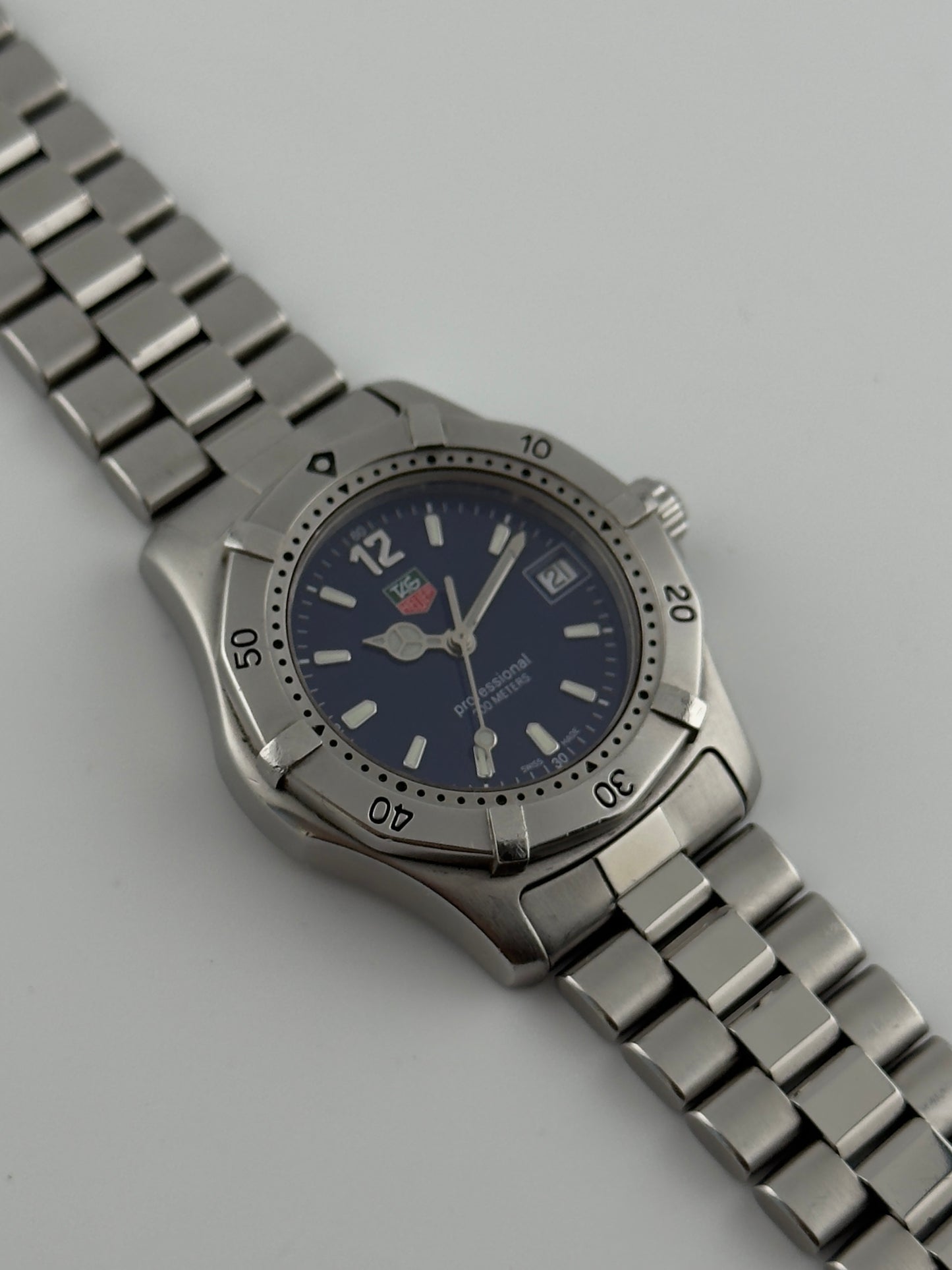 Tag Heuer Professional 200 Quartz Date - WK1213-0