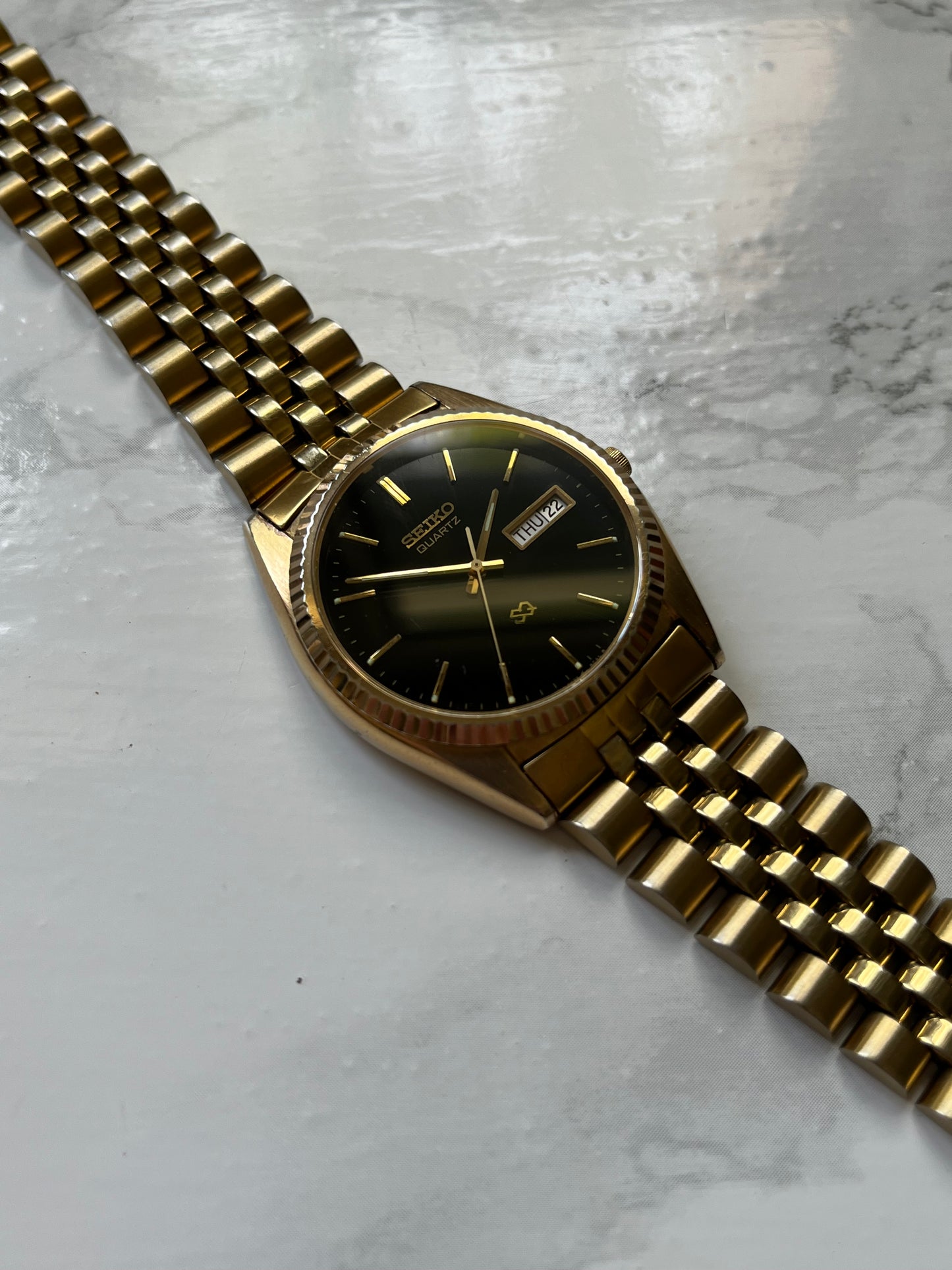 Seiko SQ Quartz Day-Date 5Y23-8A60