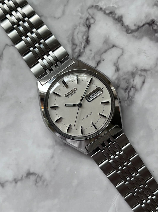 Seiko Automatic 17j 6309-8679
