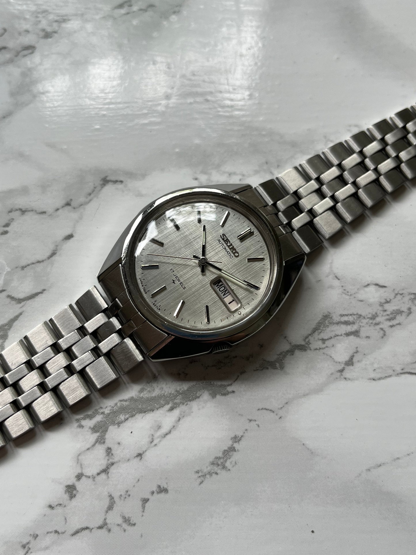 Seiko Automatic Day-Date Linen Dial 7009-8270-P