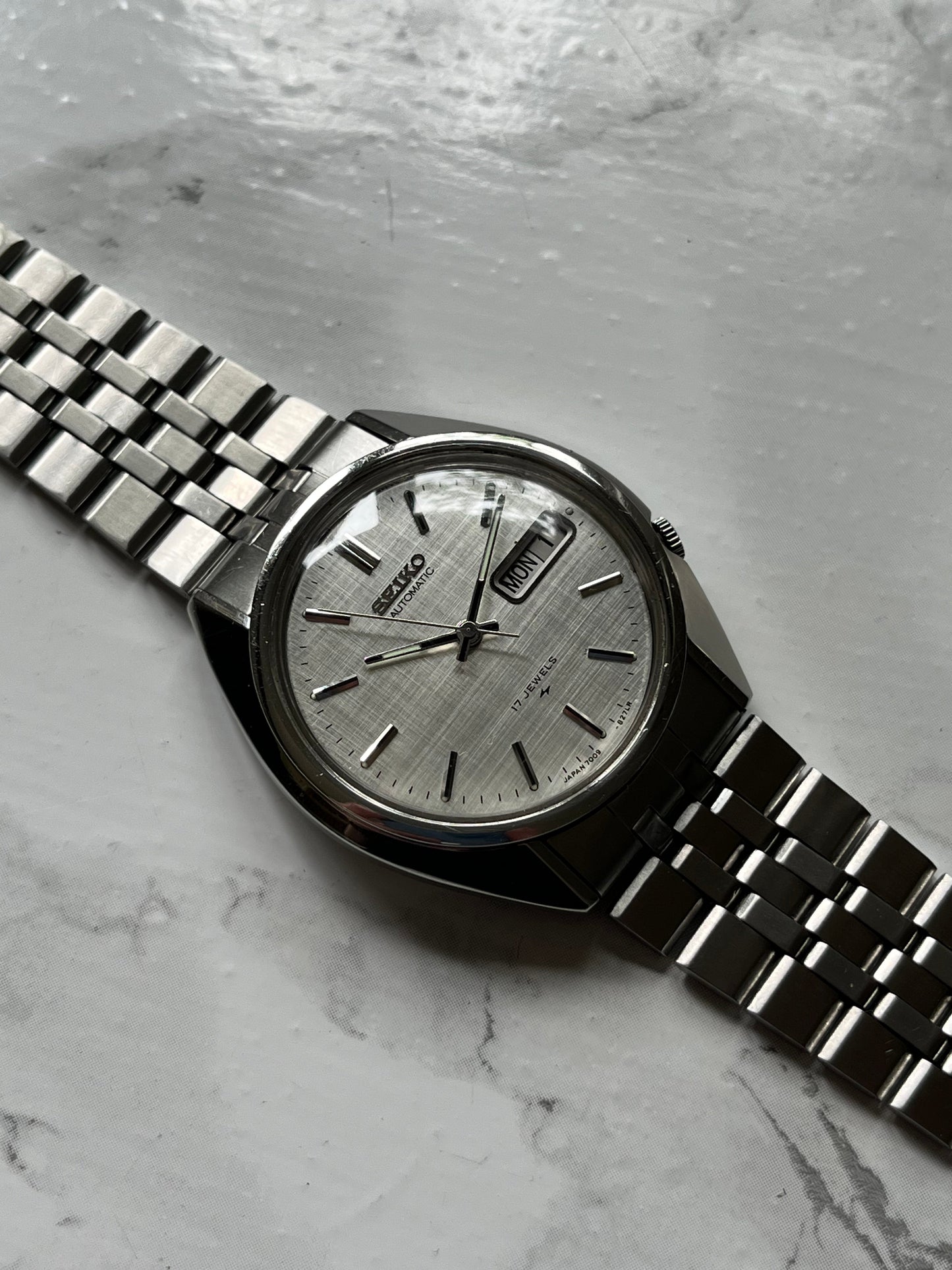 Seiko Automatic Day-Date Linen Dial 7009-8270-P