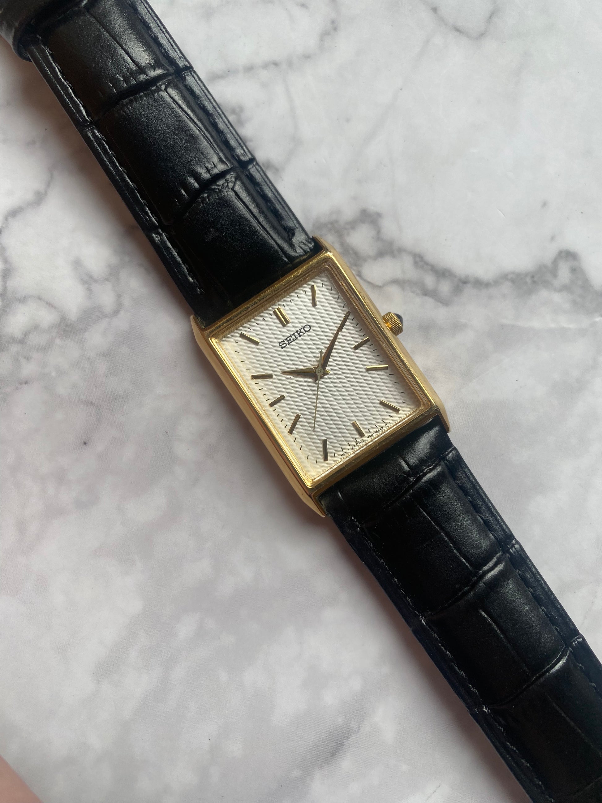 Seiko Tank Quartz V701 5E10 The Wrist Watcher