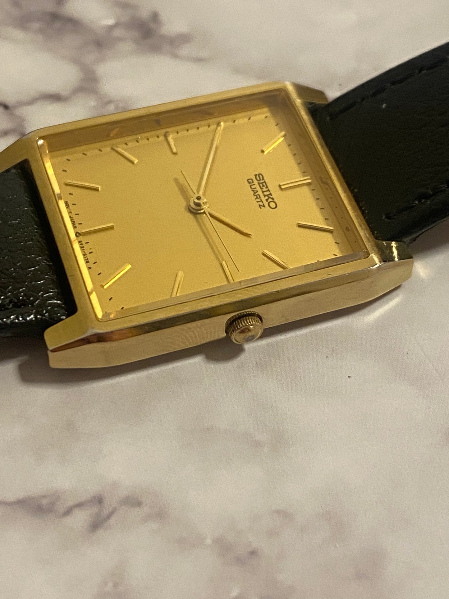 Seiko Tank Quartz 5Y31-5040