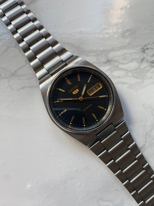 Seiko 5 Day-Date 7009-3130